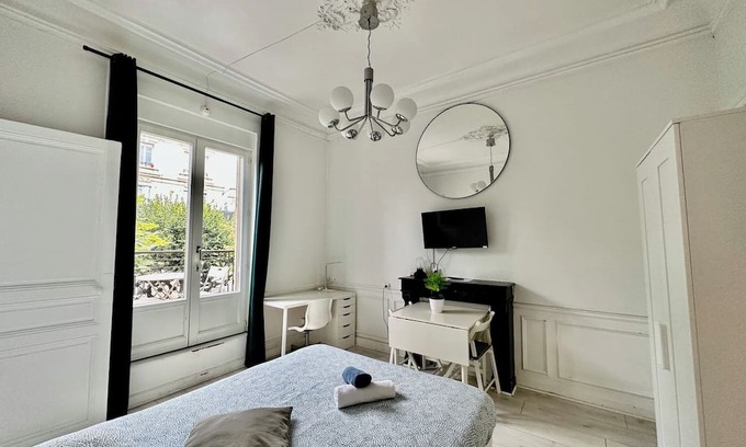 Hincmar Apartment | Libergier 1D - Balcon et vue cathédrale! Hyper centre !