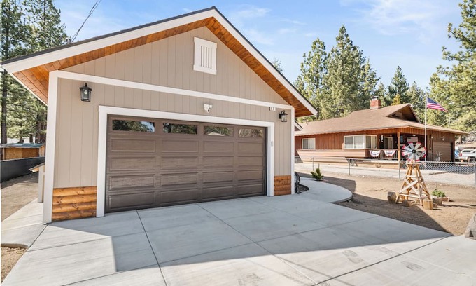 Peter Pan Cabin | Charming 3-bedroom cabin with WiFi, AC in lovely Big Bear