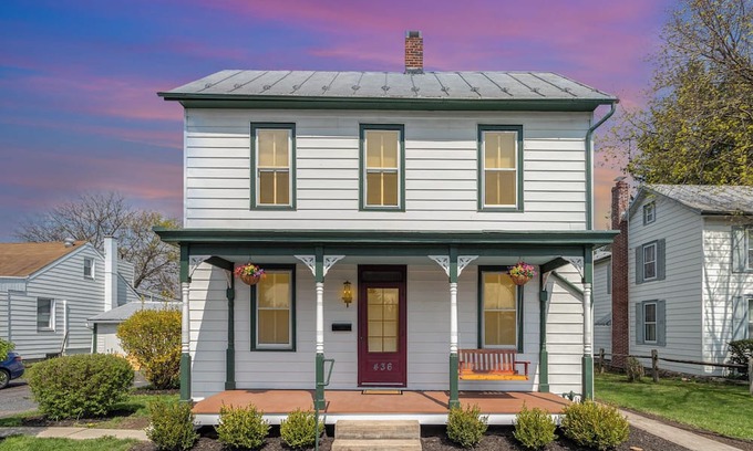 Gettysburg House | Historic 4-bedroom house in Gettysburg with AC, WiFi, walk to sites