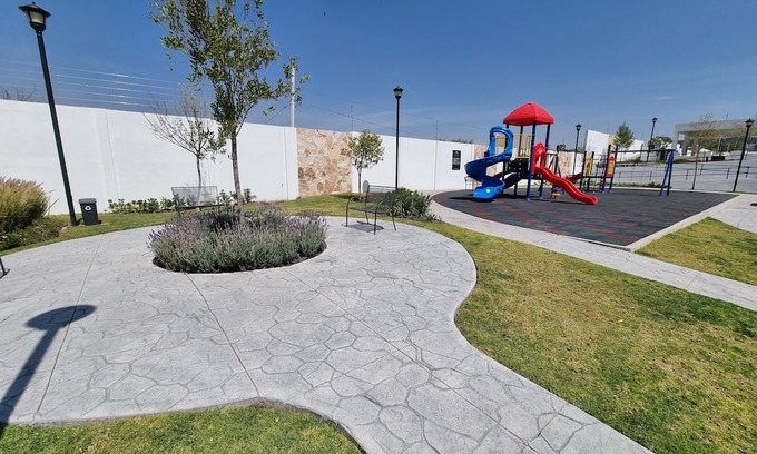 Queretaro Municipality House | Spacious House With Swimming Pool, Wi-Fi, Full Kitchen, Parking, Up To 11 Guests