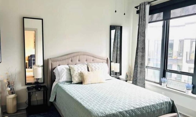 Downtown Baltimore Apartment | Chic & Central 1BR Ideal for Work & Leisure Stay