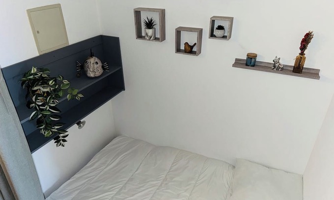 Canet-Plage Apartment | Tranquil 2 bedroom apartment in Canet-en-Roussillon WiFi, AC, sea view terrace