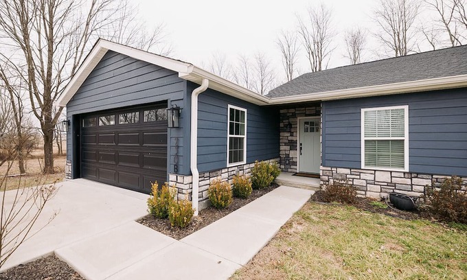 Bethelridge Apartment | Kentucky Farm Stay: Cozy Duplex