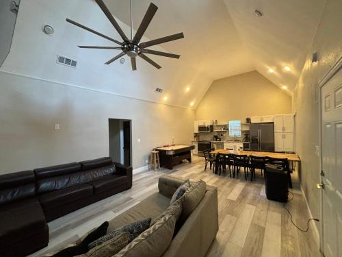 Fort Worth House | Crystal Cove
