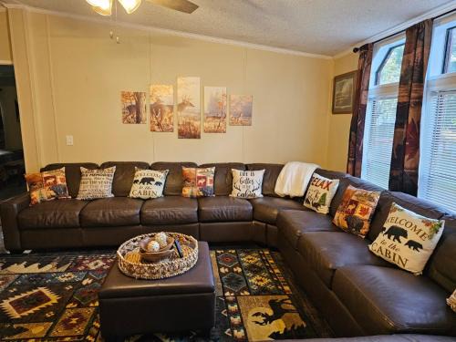 Thonotosassa House | The Cozy Cabin